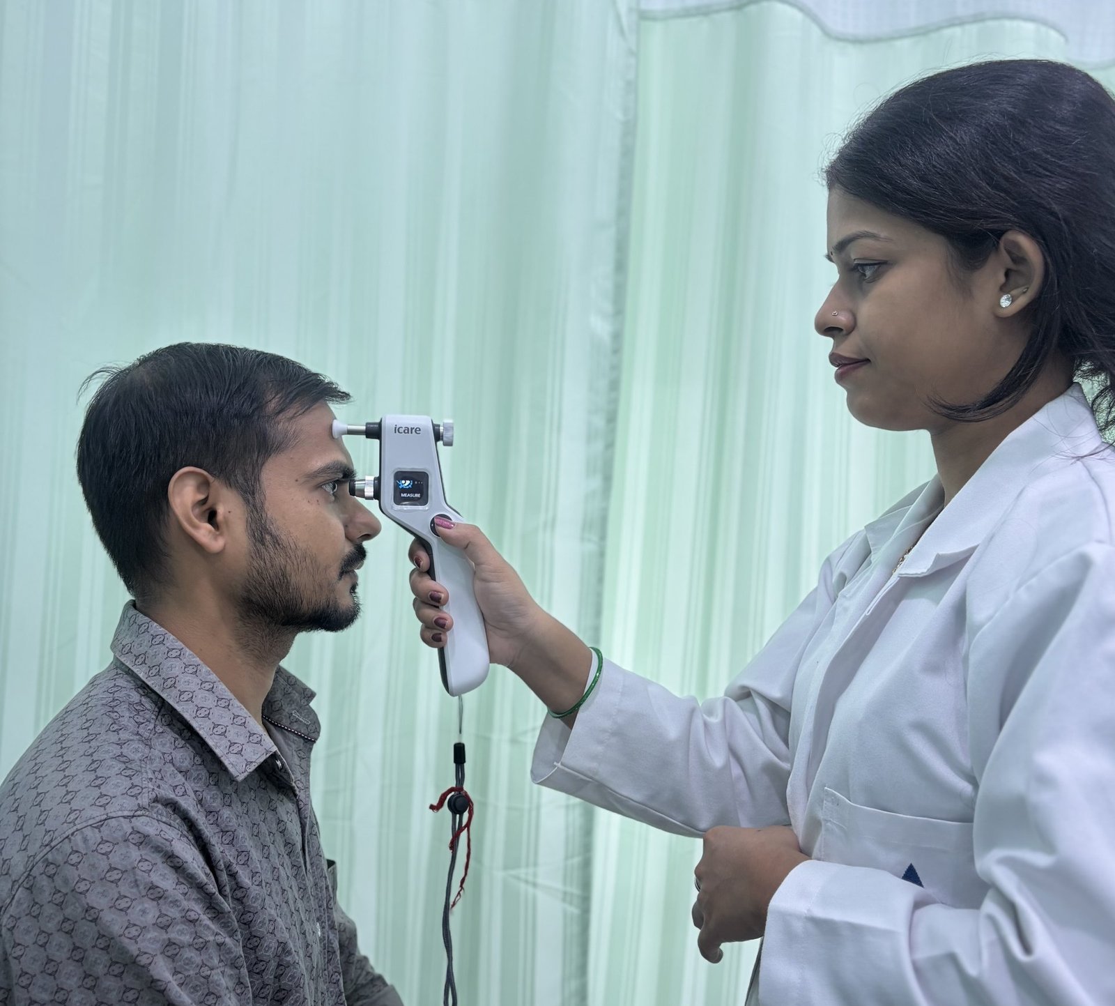 iCare rebound tonometry intraocular pressure measurement